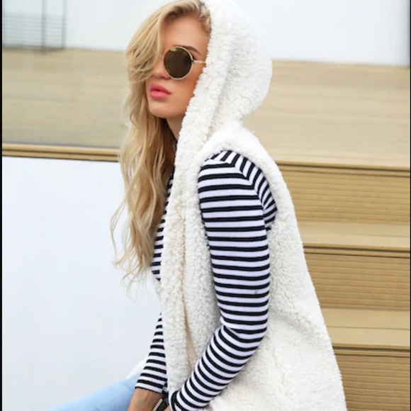 LAST ONE SALE Hooded Cream Sherpa Vest - Picture 2 of 6